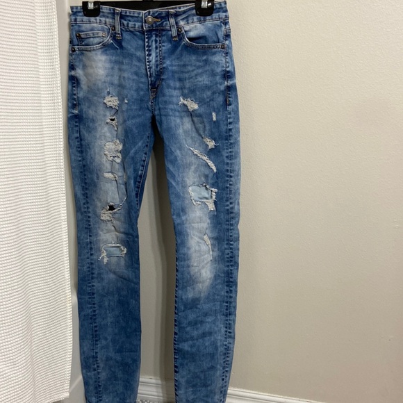 American Eagle Outfitters Other - Men’s American Eagle Outfitters Distressed Light Wash Slim Jeans. Size 30 x 34.